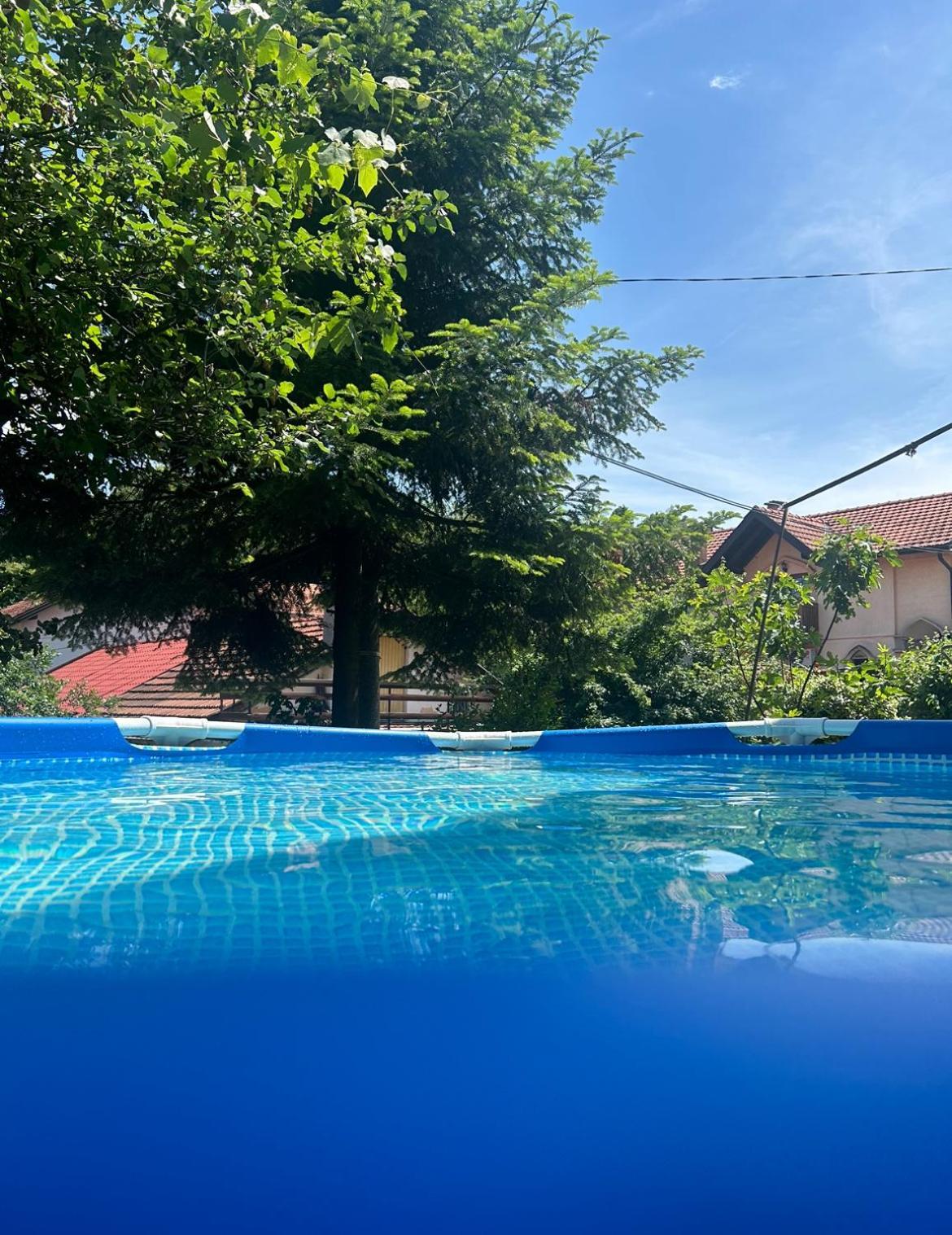 Apartman De Luxe Apartment Тузла Екстериор снимка