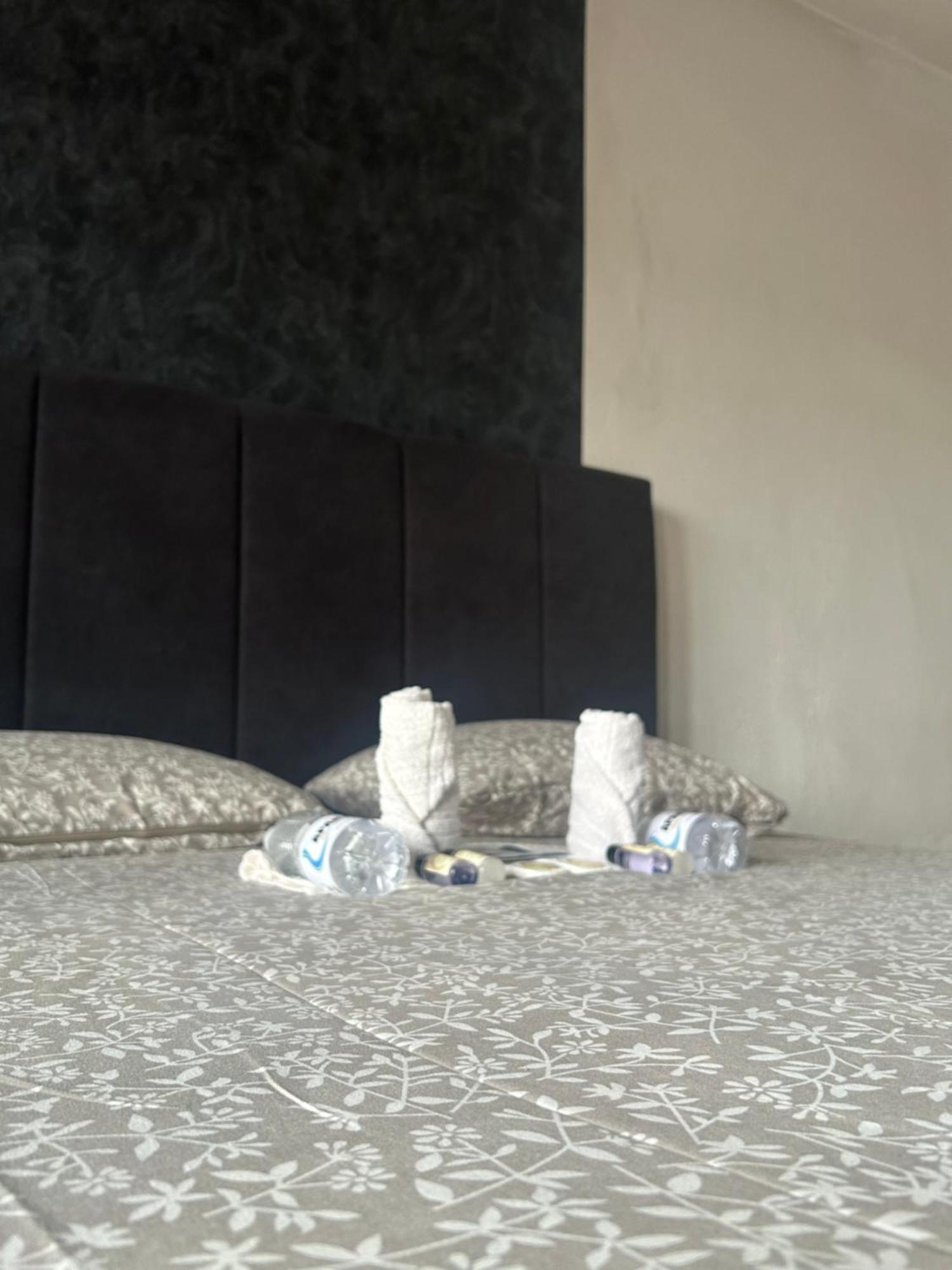 Apartman De Luxe Apartment Тузла Екстериор снимка